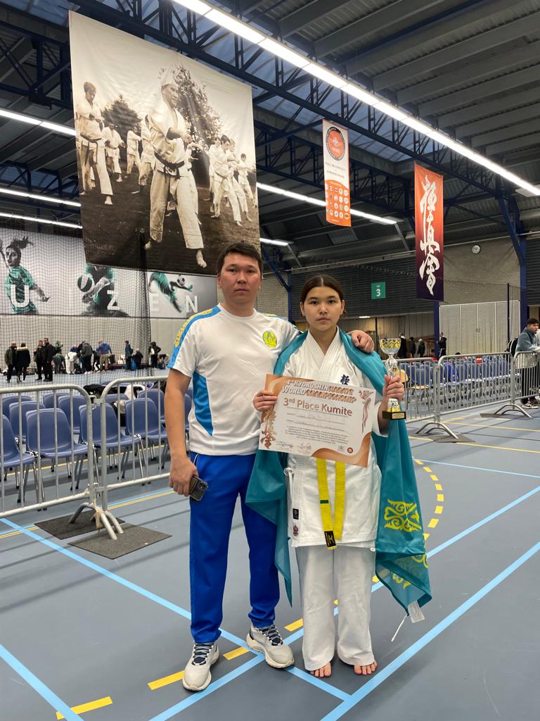 Талғат Амина 7"А"сынып оқушысы Нидерланды мемлекеті,  Арнем қаласында өткен әлем чемпионатында  🥉 орын алды.